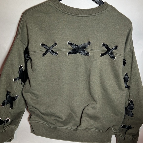 🟪H&M army green satin lace up design crewneck sweatshirt - Picture 5 of 9
